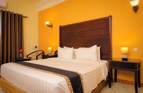 Oyster Bay Hotel | Colosseum Hotel & Fitness Club