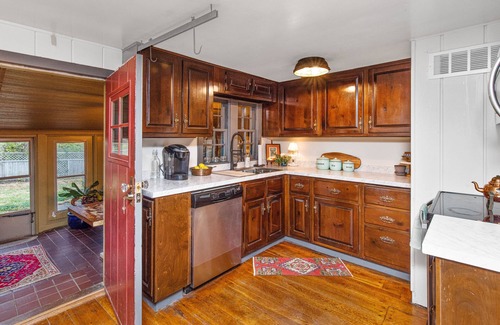 Columbia House | Columbia's Most Beloved Home! Less than one mile from downtown and Faurot Field