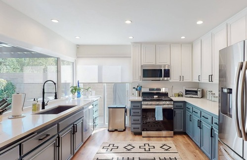 Thousand Oaks House | Come Home & Enjoy the Fruit!