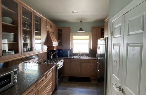 Crystal Beach House | Come stay at Pelicans Perch!The ultimate beach house. 3 minute walk to beach !