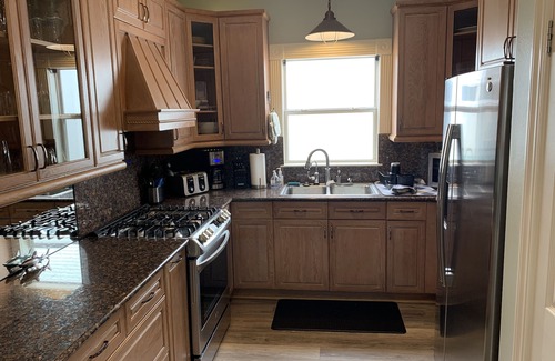 Crystal Beach House | Come stay at Pelicans Perch!The ultimate beach house. 3 minute walk to beach !