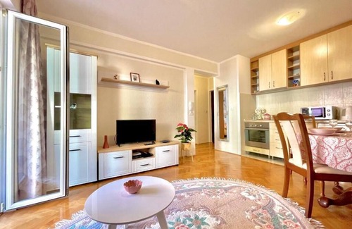 Velji Vinogradi Apartment | Comfort apartments near the beach