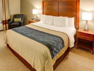 Churchhill Hotel | Comfort Inn Conference Center Pittsburgh Penn Hills