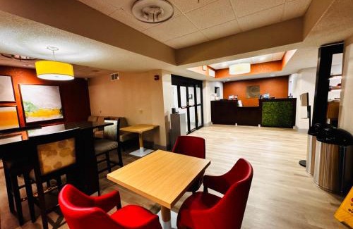 Darien Hotel | Comfort Inn Darien - North Brunswick