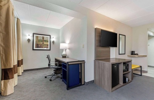 Herndon Hotel | Comfort Inn Herndon - Reston