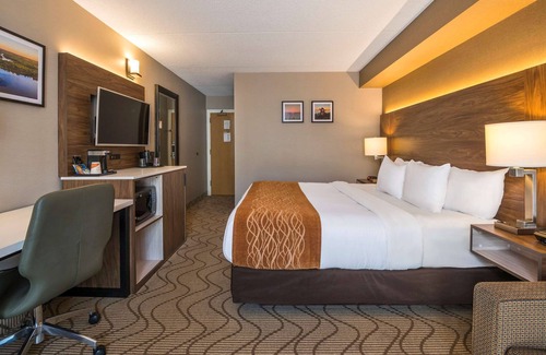 North Bay Hotel | Comfort Inn Lakeshore