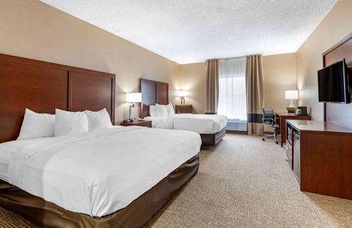 Bridgeport Hotel | Comfort Inn Louisville