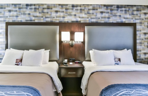 Pointe Claire Hotel | Comfort Inn Montréal Aéroport