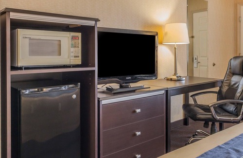 Retsil Hotel | Comfort Inn On the Bay