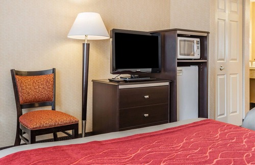 Retsil Hotel | Comfort Inn On the Bay