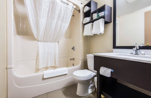 Owen Sound Hotel | Comfort Inn Owen Sound