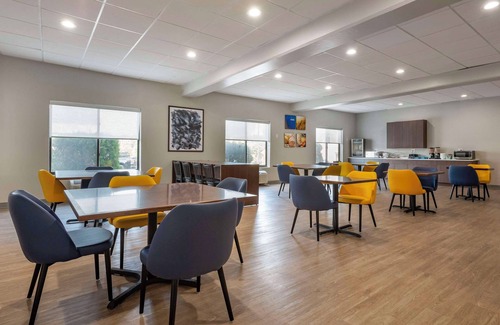 Chester Hotel | Comfort Inn Philadelphia International Airport West