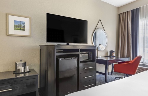 Plano Hotel | Comfort Inn Plano-Dallas