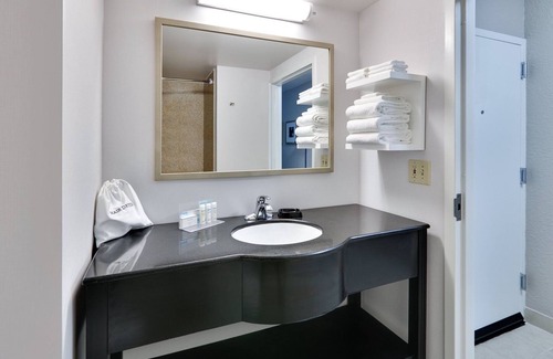 Plano Hotel | Comfort Inn Plano-Dallas