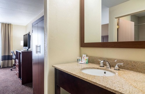 Hannibal Hotel | Comfort Inn & Suites - Hannibal