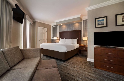 Plattsburgh Hotel | Comfort Inn & Suites Plattsburgh - Morrisonville