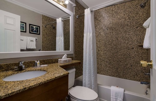 Plattsburgh Hotel | Comfort Inn & Suites Plattsburgh - Morrisonville