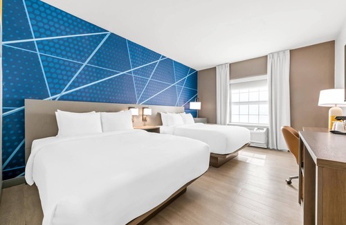 Decatur Hotel | Comfort Inn & Suites River City Decatur