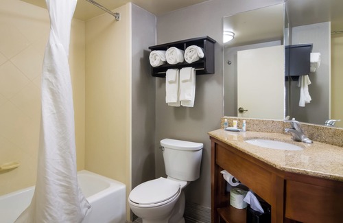 Cadillac Hotel | Comfort Inn