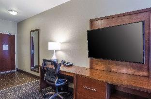 Loveland Hotel | Comfort Suites Loveland