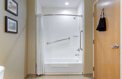 Linda Hotel | Comfort Suites Marysville - Yuba City