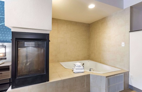 West Ocean City Hotel | Comfort Suites Ocean City West