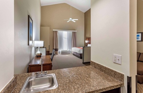 Ogden Hotel | Comfort Suites Ogden Conference Center
