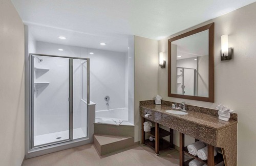 Ogden Hotel | Comfort Suites Ogden Conference Center