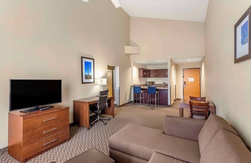 Ogden Hotel | Comfort Suites Ogden Conference Center