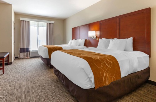 Oshkosh Hotel | Comfort Suites Oshkosh