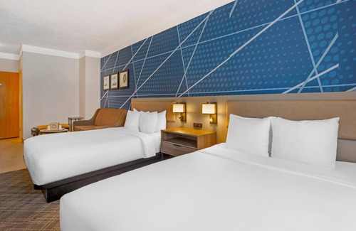 Southeast Salem Hotel | Comfort Suites Salem