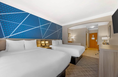 Southeast Salem Hotel | Comfort Suites Salem