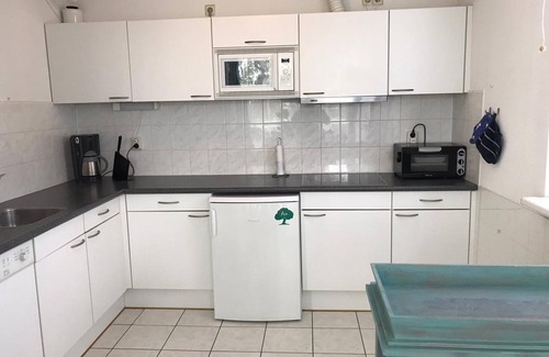 Sint Maartensvlotbrug House | Comfortable 6-person holiday home at walking distance from the beach, WiFi, pets allowed