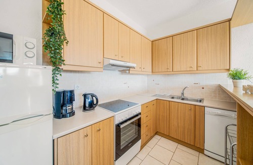 Sissi Apartment | Comfortable family appartment, fully equipped with fantastic sea view and garden