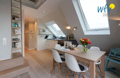Juist Apartment | Comfortable penthouse apartment with sunny south-facing balcony!