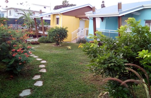 Sainte-Anne Cottage | Comfortable single-family house, with sea view.