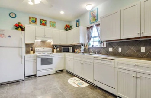 Bay St Louis Apartment | Comfortable, Spacious & Great Location!