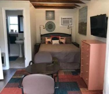 Freetown - Port Rico Apartment | Comfortable Tiny Home