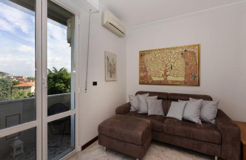Chiesa Rossa Apartment | Comfortable Two Bedrooms Apartment Chiesa Rossa - Mirable PM