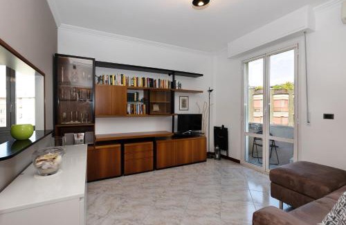 Chiesa Rossa Apartment | Comfortable Two Bedrooms Apartment Chiesa Rossa - Mirable PM