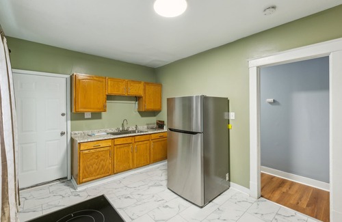 Downtown Niagara Falls Apartment | Comfy 3br Flat Close To The Falls 3 Bedroom Apts