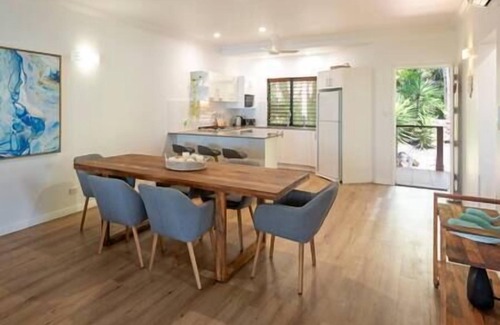 Hamilton Island Apartment | Compass Point 6, Compass Point 6 on Hamilton Island