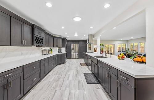 Orange House | ❤️COMPLETELY RENOVATED QUIET LUXURY HOME NEAR DISNEYLAND❤️