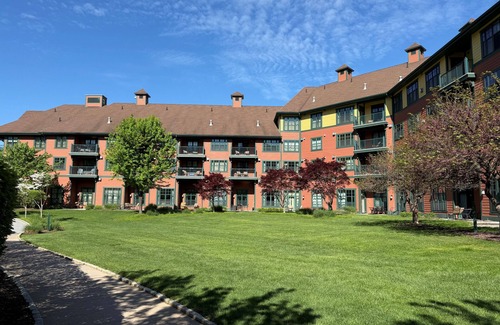 Vernon Condo | Condo at Mtn Creek 2 Bdr 2 Bath sleep 8 Mtn view #212