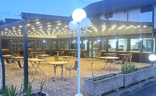 Wittenheim Hotel | Contact Hôtel Arc-En-Ciel - Réouverture - Rénové
