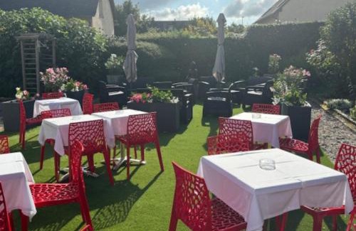 La Riviere-Saint-Sauveur Hotel | Contact hôtel - Motel Les Bleuets & SPA