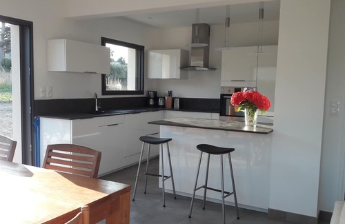 Pleumeur-Bodou House | Contemporary house l'île grande 6P, 200m from the beach
