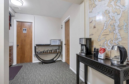 University District Apartment | Convenient Location in Seattle's U District