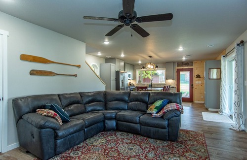 Isle Cabin | Conveniently located New Cabin at Lake Mille Lacs