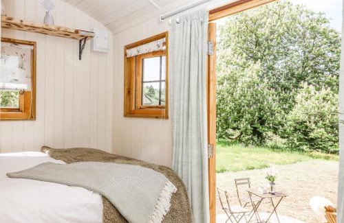 Combeinteignhead House | Coombe Valley Shepherd's Hut
